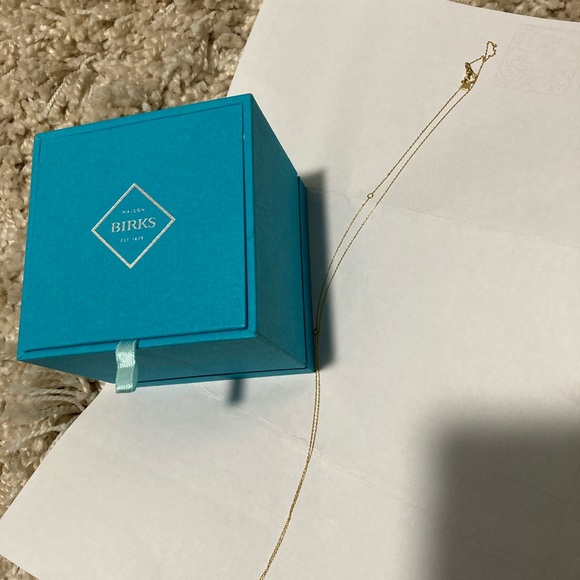 Maison Birks Diamond Rosée du Martin Bar Pendant with gold necklace - Picture 4 of 10